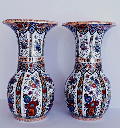 Delft multicolor trumpet vase - delft,
