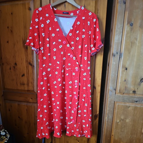 Roman red floral - floral, vintage