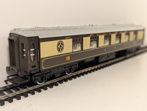 Hornby 223 pullman 1st - 1st, class