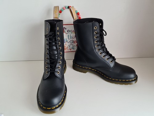 Martens vegan 1490 - , hole