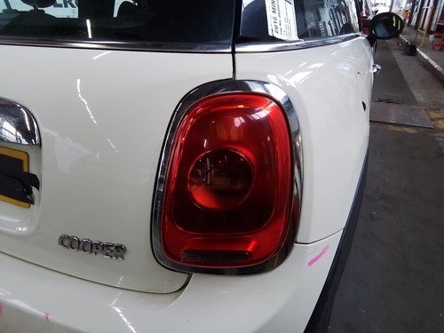 Rear light right - rear,