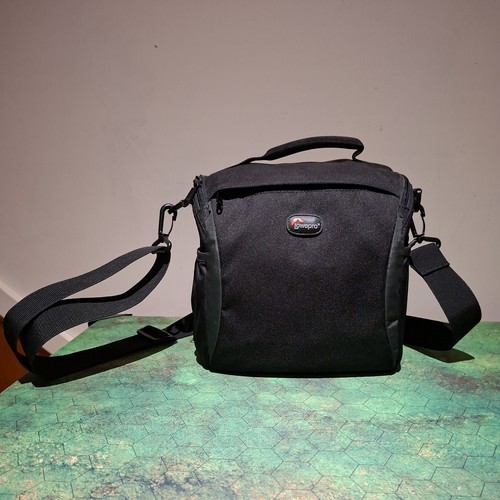 Lowepro format 160 camera - lowepro,