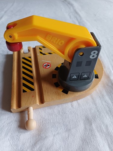 Brio magnetic crane and - magnetic, track