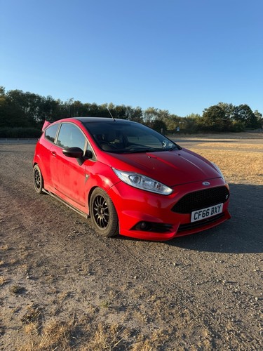 2017 ford fiesta vt330r - st,