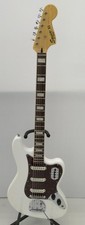 SQUIER CLASSIC VIBE BASS VI