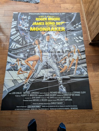 James bond moonraker french - james,