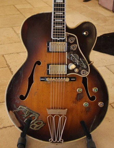 Gibson byrdland sunburst owned - gibson,