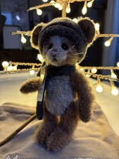 CHARLIE BEARS “CLOCKWORK”