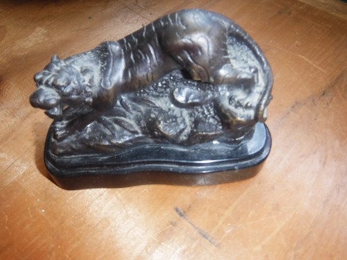 Tiger bronze sculpture - tiger,