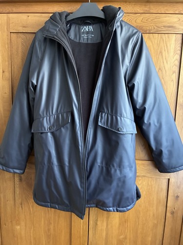 Zara raincoat rubberised - zara,