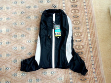 3 Peaks waterproof & windproof