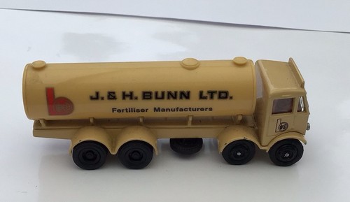 Oil tanker lorry plastic - oo/ho,
