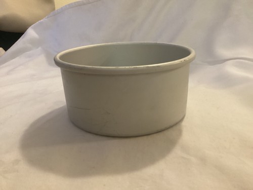 Wilton inch round cake tin - round,