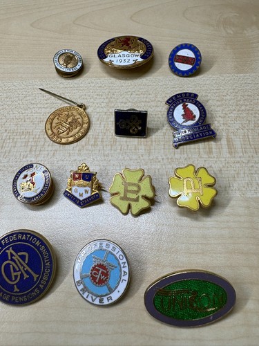 Pin badges trade union - badges,