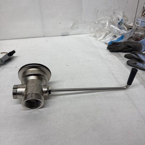 Twist lever handle - twist, waste
