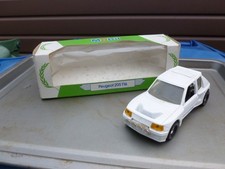 Mobil Corgi Peugeot 205 T16