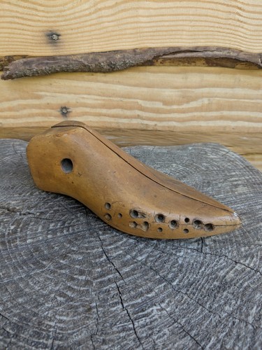 Vintage carved wooden - wooden, cobblers