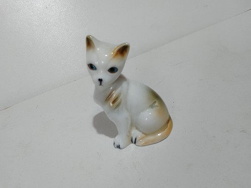 Cat ornament bone - cat, china