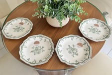 Stacey Solomon Green & White