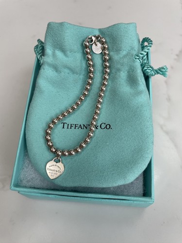 Tiffany return to - &,