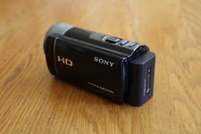 Sony HDR-CX130E  Digital HD Video Camera, Optical Steadyshot, 42x Extended Zoom