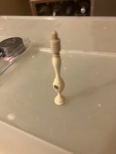 White Plastic Stanhope/seal