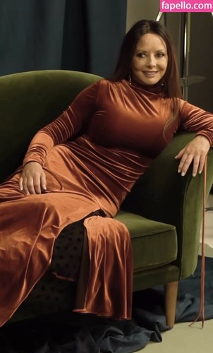 Carol vorderman 8 5 - 11", x