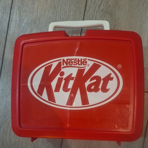 Nestle kit kat plastic lunch - plastic,