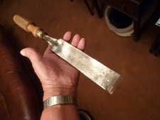 LARGE VINTAGE HEAVY DUTY FRAMING CHISEL PLUS 2 OTHER CHISELS