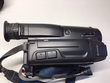 SONY CCD-TR750E VIDEO CAMERA