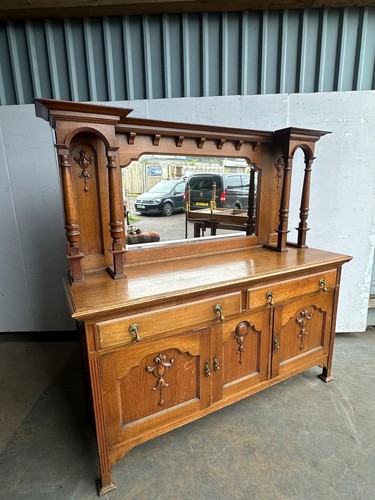 Oak arts and crafts style - and,