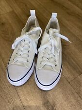 Papaya White Daps With Navy Line Size 7 Unisex