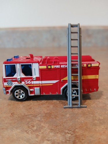 Matchbox 1998 dennis - 1998, sabre