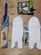 Youths cricket bat - ,, pads,