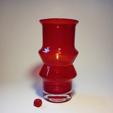Riihimaki Tuulikki 1519 Red Art Glass Vase By Tamara Aladdin 1970's