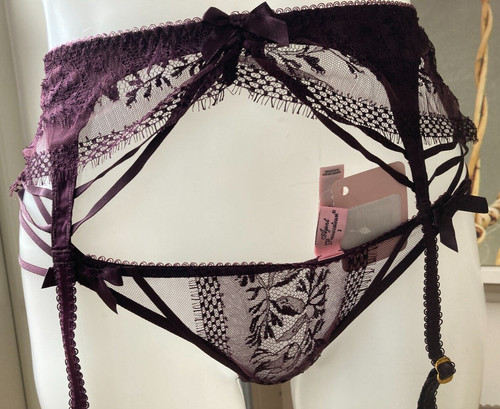 Agent provocateur tanya - provocateur, deep
