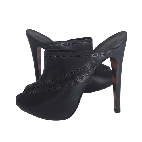Authentic georgina goodman - authentic,