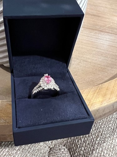 Natural pink sapphire - natural,