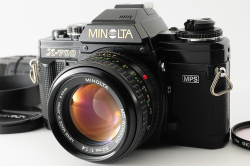 Near mint minolta new 700 - mint, x-700