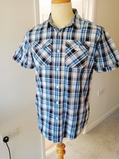 Lee Cooper Size Small Short