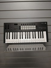 Novation Launchkey 37 MK3 USB