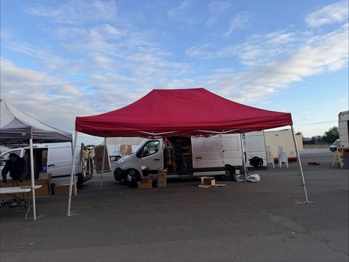 Red pop up gazebo - x,