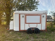 Converted Sinclair horse box, pizza trailer,fully Mobile,professional