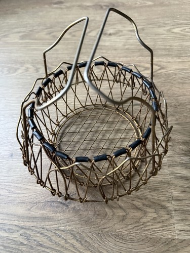 Vintage collapsible wire egg - vintage,