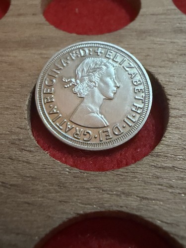 Elizabeth silver sovereign - silver,