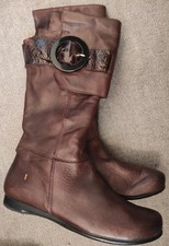 Manas lea foscati boots size