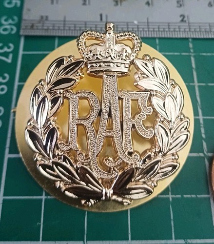 Raf cap badge queens - badge,