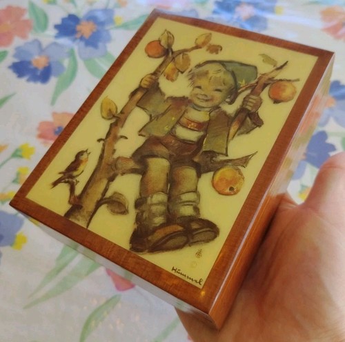 Vtg italy hummel - italy,