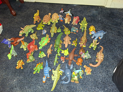 Mixed lot plastic - mixed, of