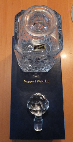 Lead crystal decanter - decanter, in